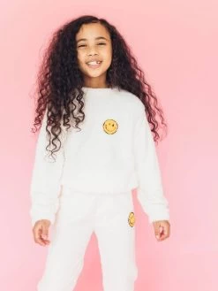 Bright Smile Patch Fuzzy Set -Lola + The Boys set bright smile patch fuzzy set lola the boys 28658319884390