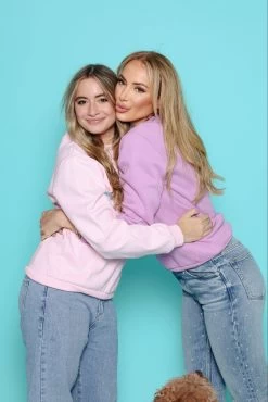 Women's Chicago Gem Sweatshirt - Lavender -Lola + The Boys sweaters sweatshirts women s chicago gem sweatshirt lavender lola the boys 29669696536678